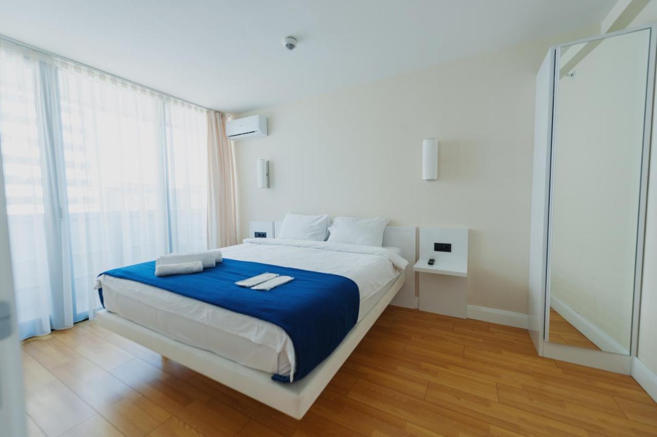 Aparthotel ~ Orbi City ~ Batumi Exteriör bild