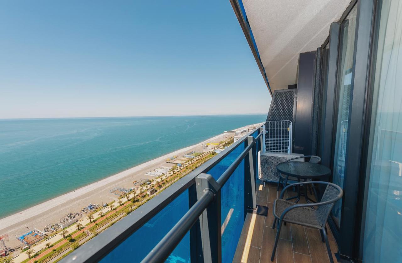 Aparthotel ~ Orbi City ~ Batumi Exteriör bild