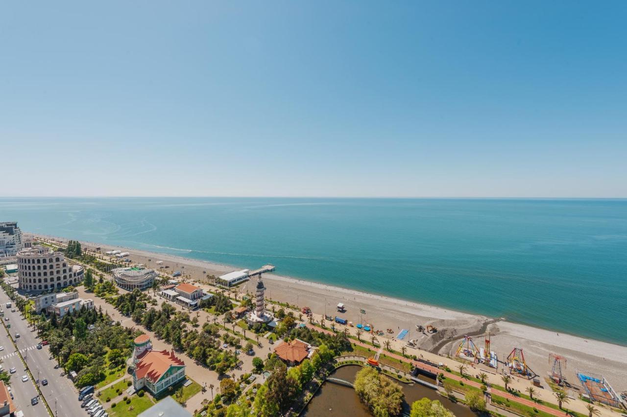 Aparthotel ~ Orbi City ~ Batumi Exteriör bild